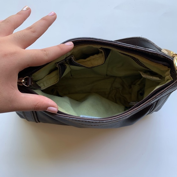 COPY - Cute Brown Leather Liz Claiborne Bag - Picture 5 of 9